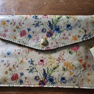 NWT Patricia Nash mini tech portfolio